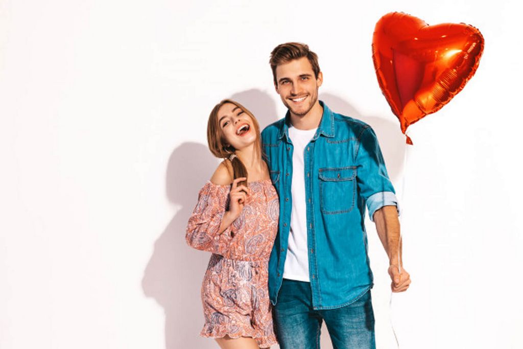 AmourMeet Evaluation: Signup, Communication & Real Knowledge